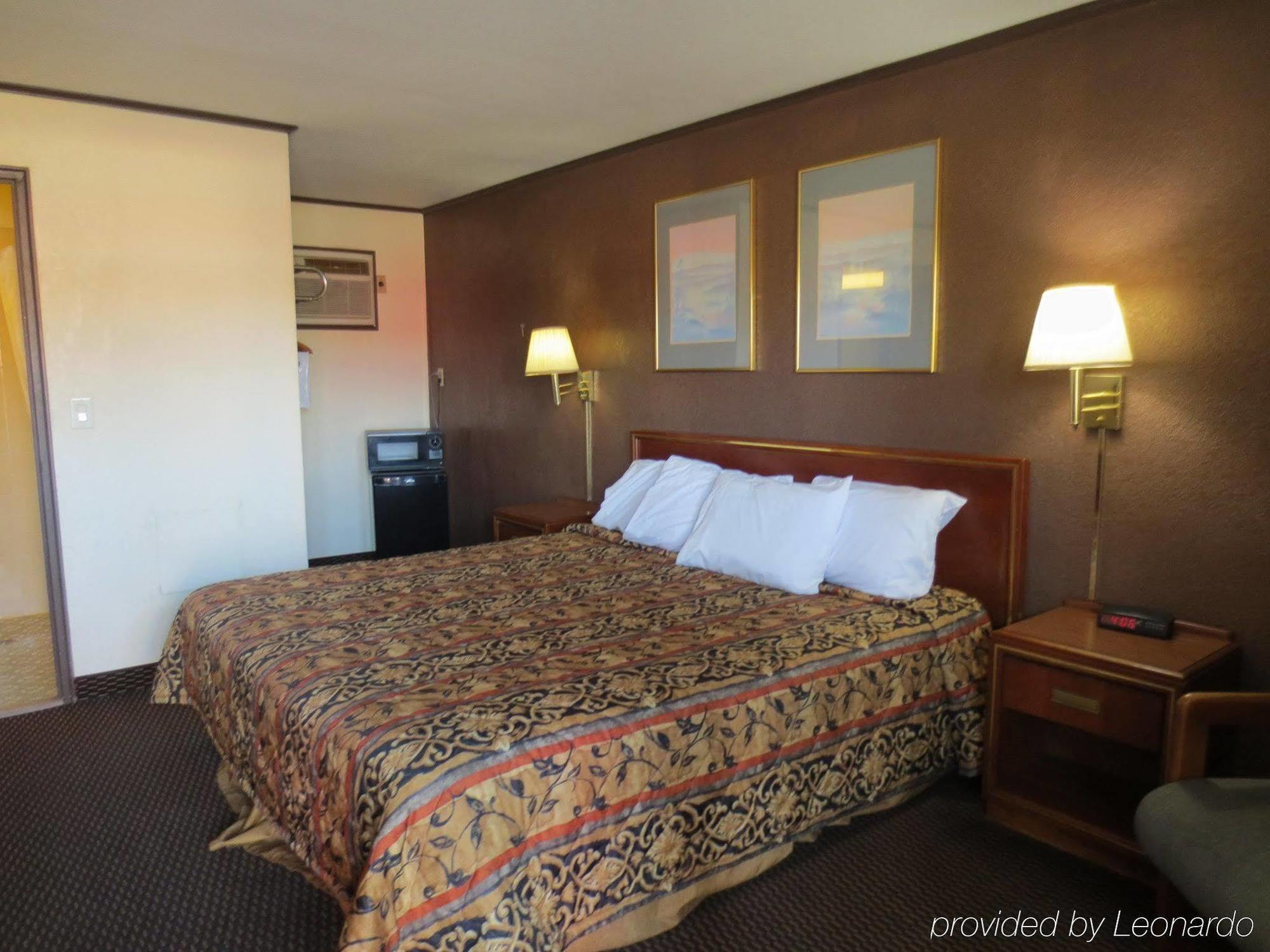 Country Hearth Inn-Ганнибал Экстерьер фото
